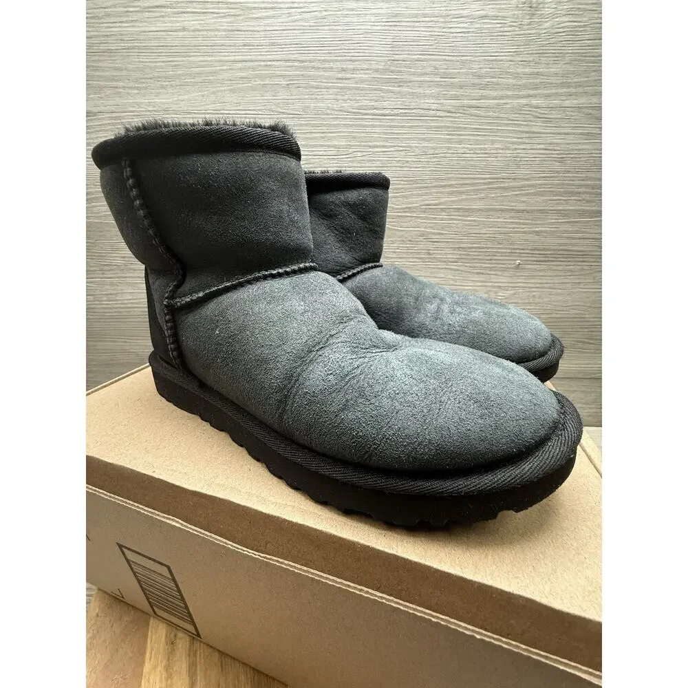 UGG Womens Classic Mini II Grey Boot Size 8 M